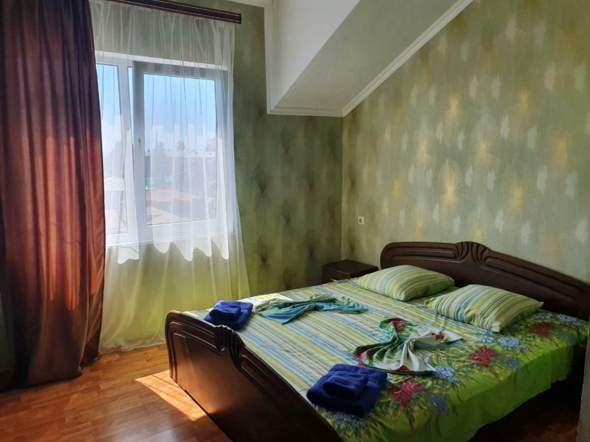 Ахра Hotel Gagra Exterior photo